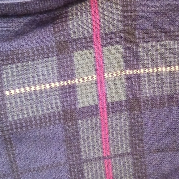 👕10/$30 Medium Zippered Sweater Box 12 - Picture 3 of 4